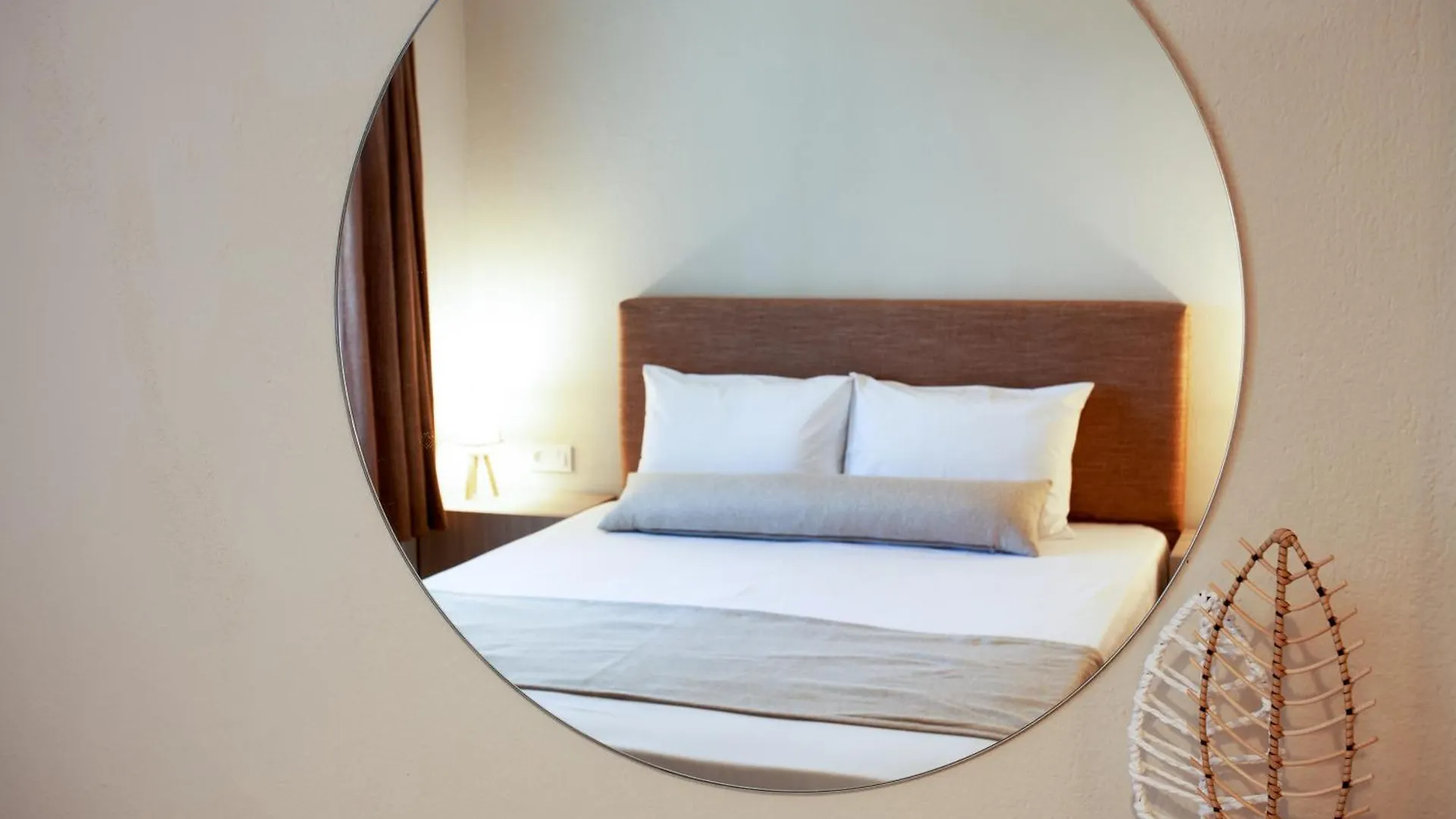 Maistrali Beach Studios Gerakini Aparthotel
