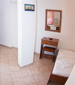 Maistrali Beach Studios Gerakini 2*,  Greece